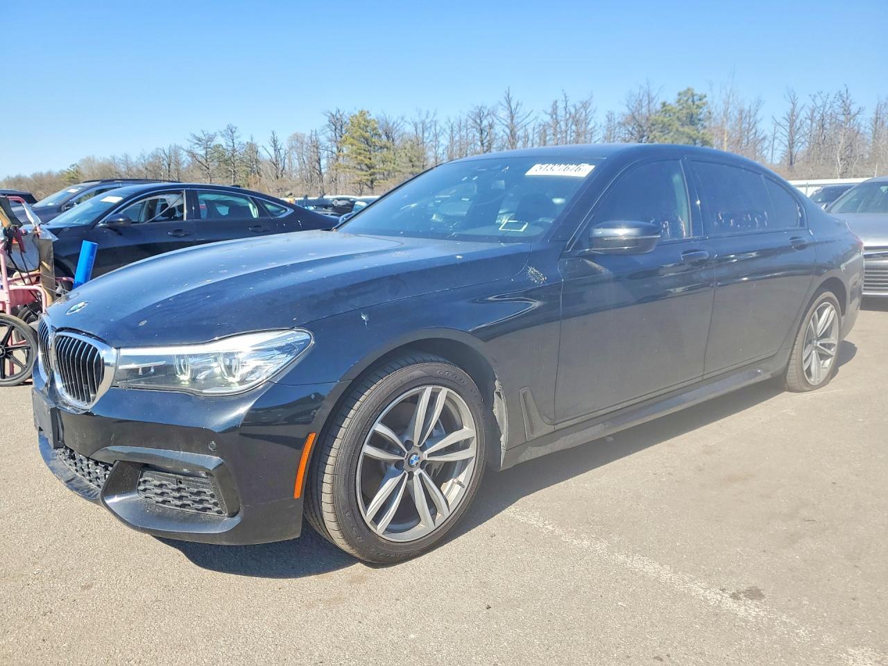 2019 BMW 740 - zdjęcie główne