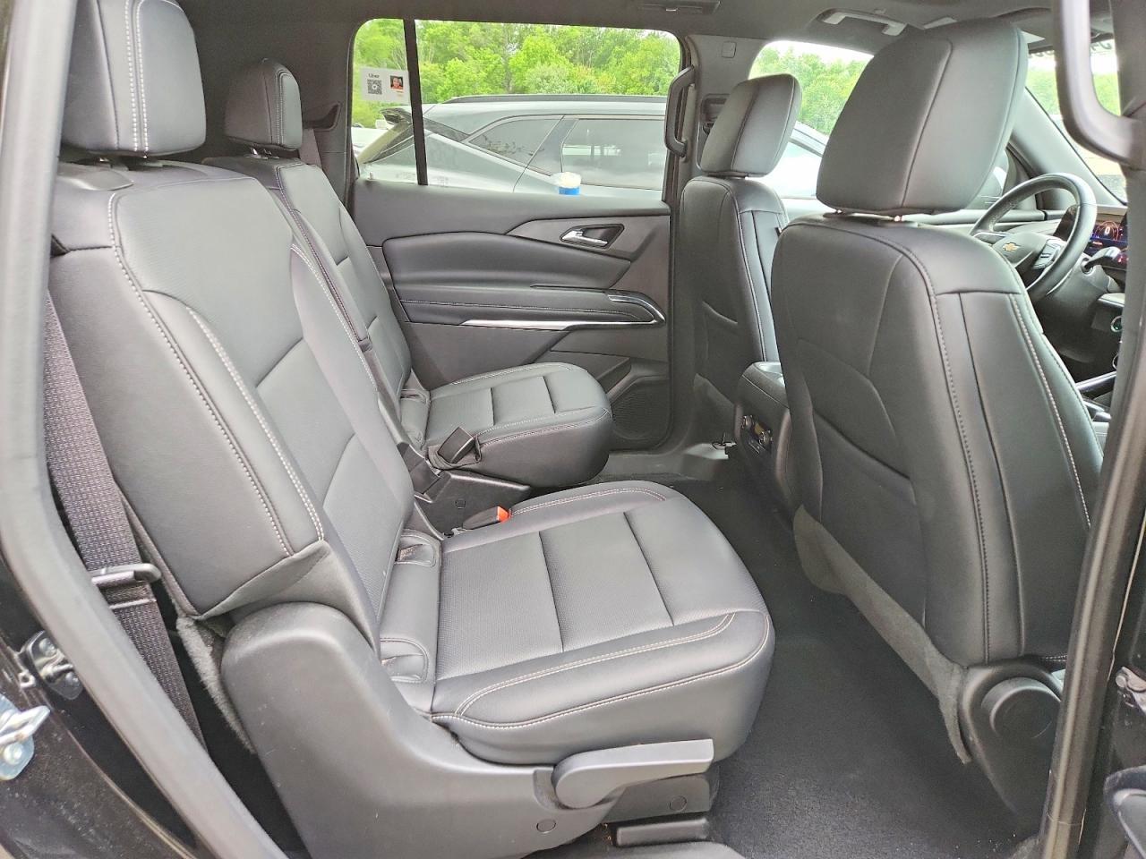 2025 Chevrolet Traverse Lt - zdjęcie 11