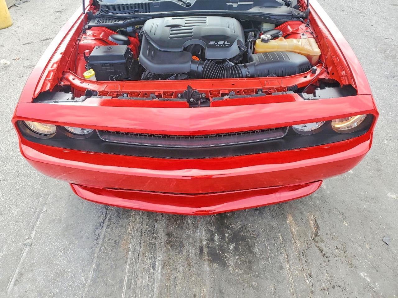 2014 Dodge Challenger Sxt - zdjęcie 11