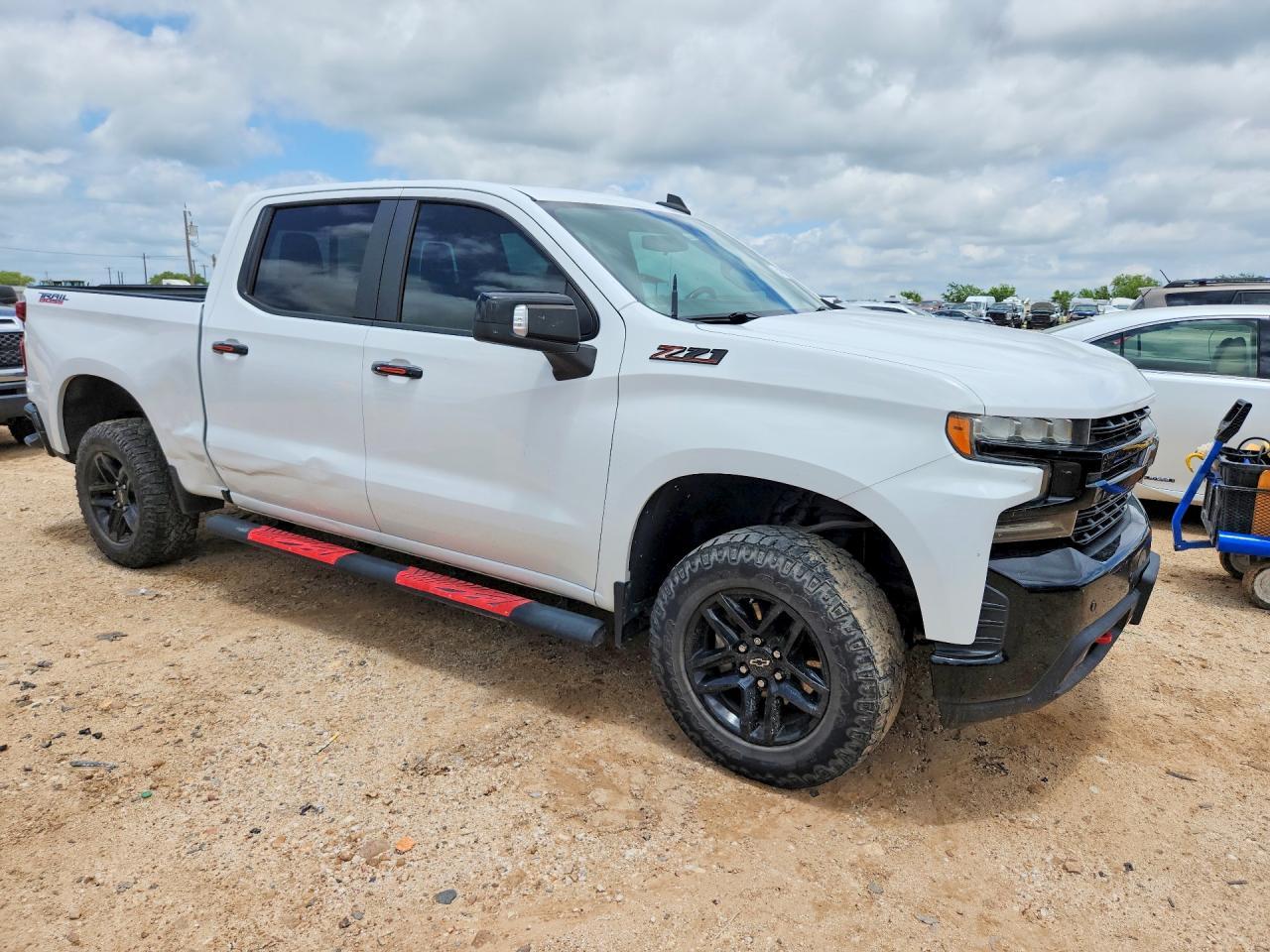 2020 Chevrolet Silverado K1500 Lt Trail Boss - zdjęcie 4