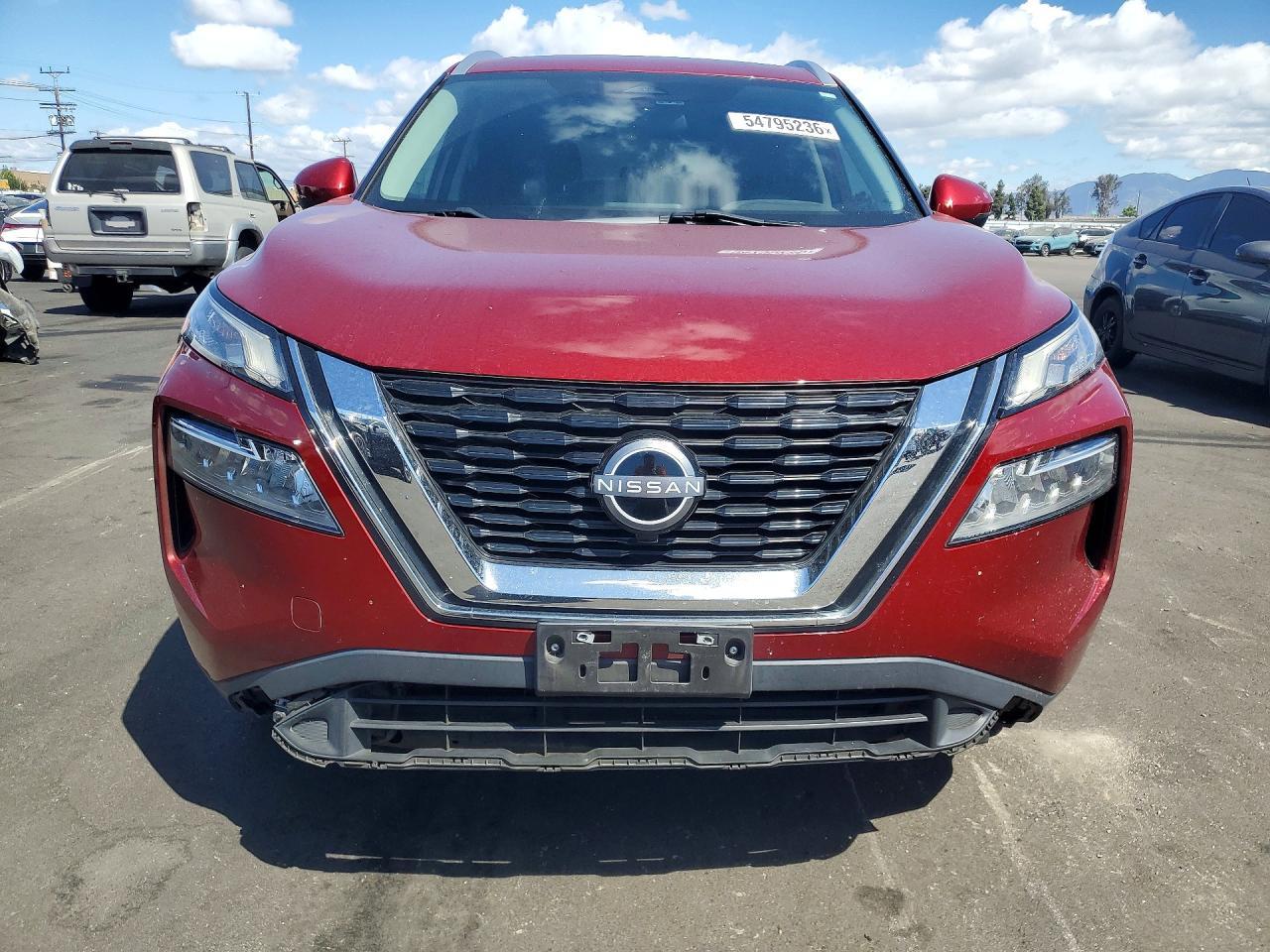 2022 Nissan Rogue Sv - zdjęcie 5