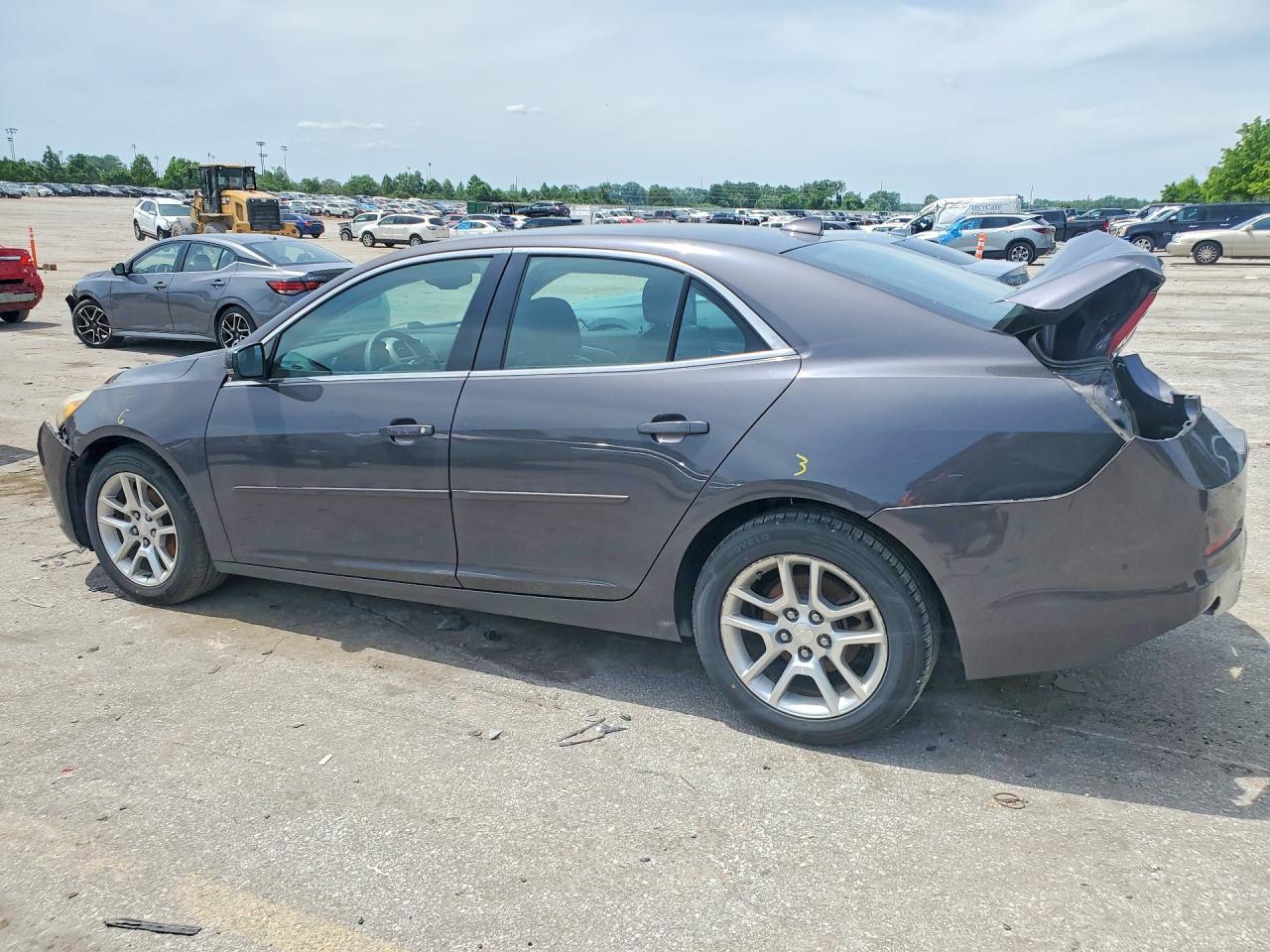 2013 Chevrolet Malibu - zdjęcie 2