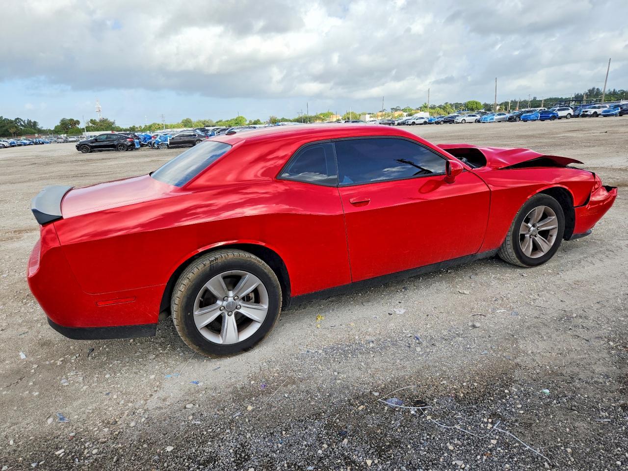 2023 Dodge Challenger Sxt - zdjęcie 3