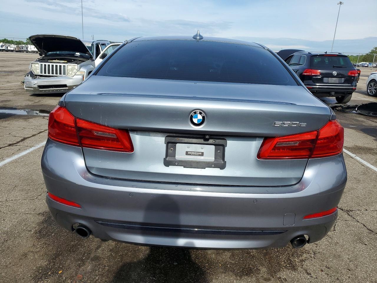 2018 BMW 530E - zdjęcie 6