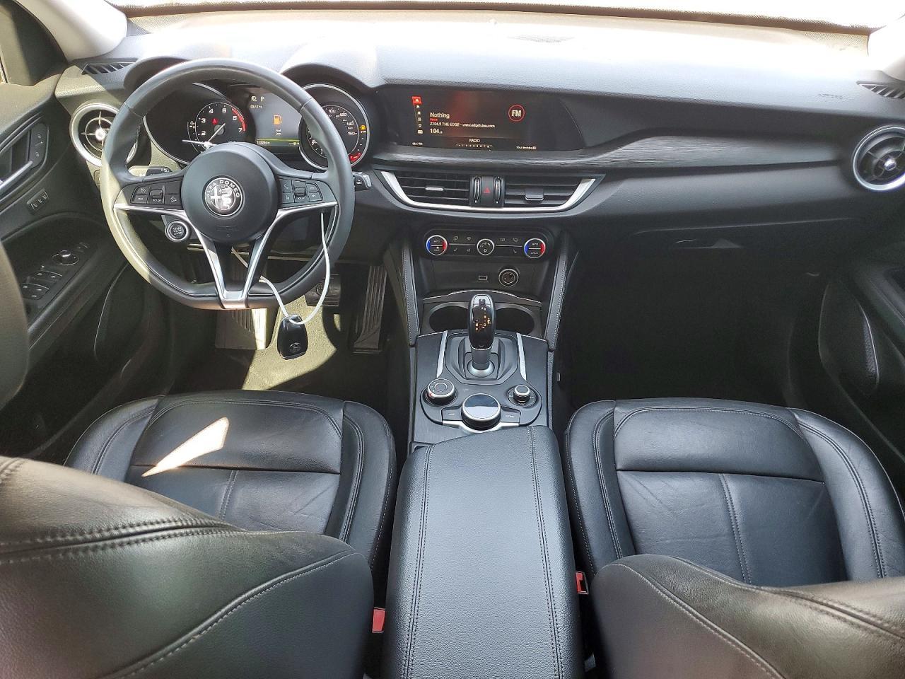 2018 Alfa Romeo Stelvio - zdjęcie 8