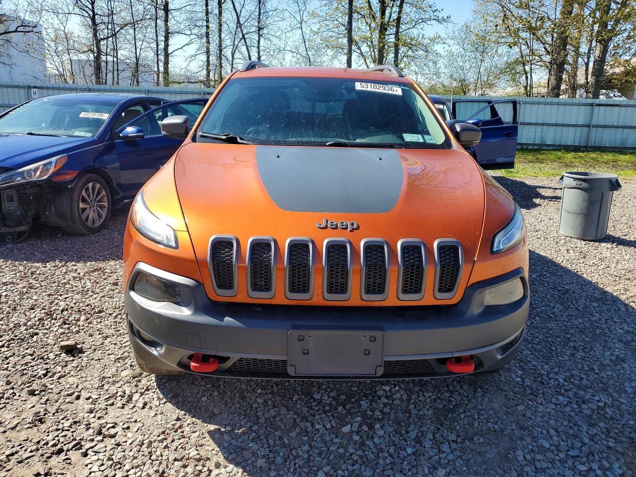 2016 Jeep Cherokee Trailhawk - zdjęcie 5