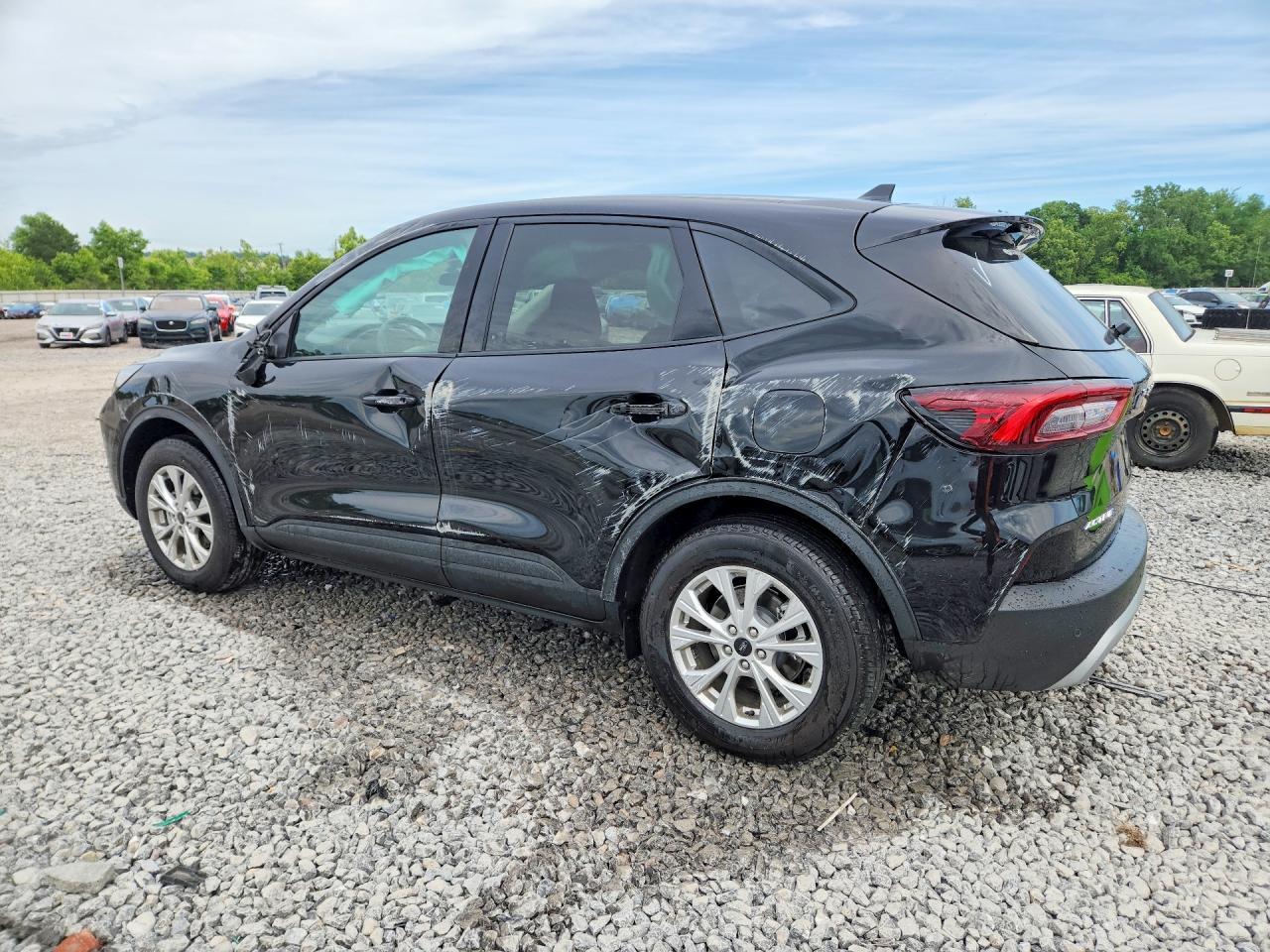 2026 Ford Escape Active - zdjęcie 2