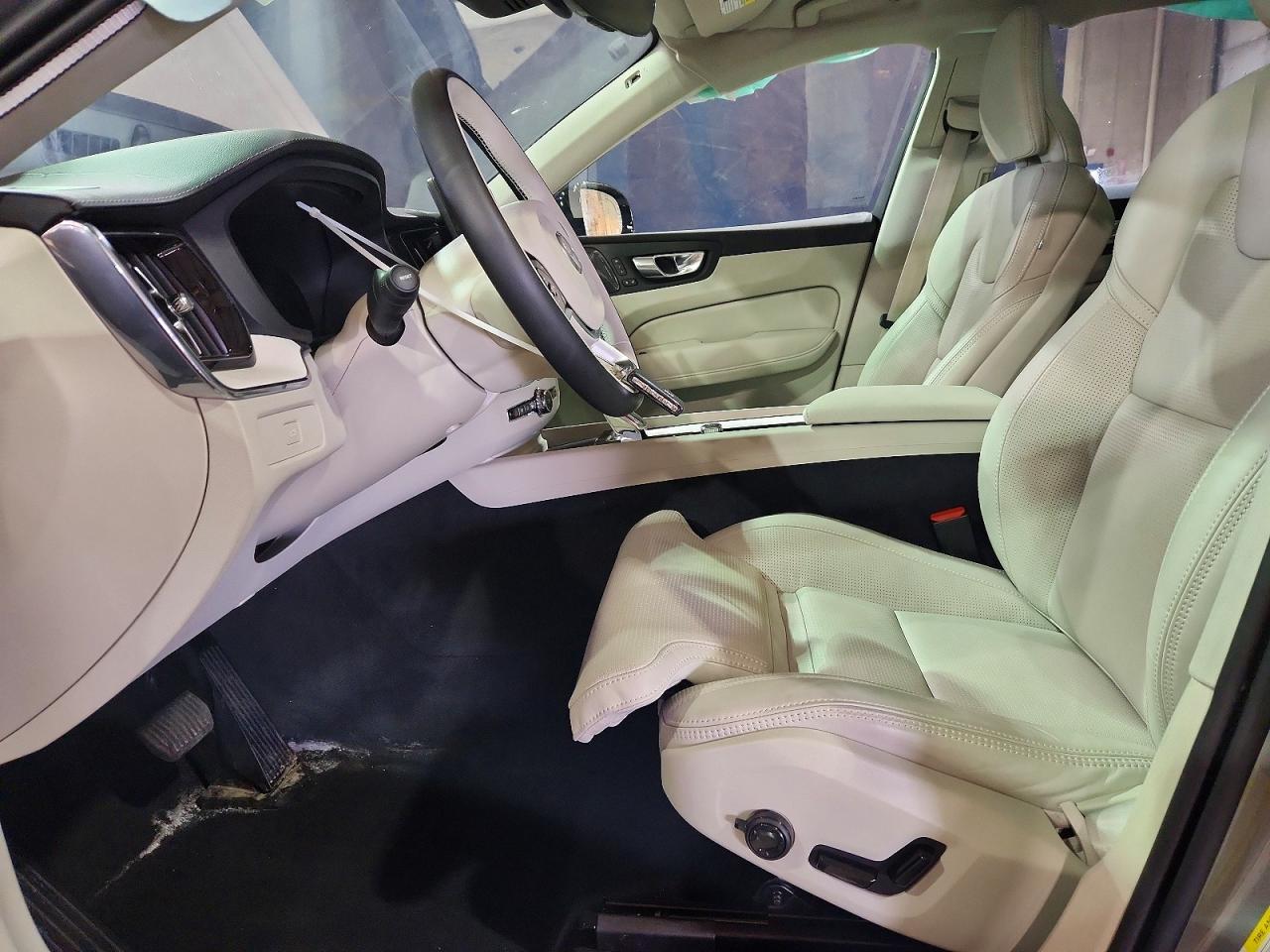 2026 Volvo Xc60 Ultra - zdjęcie 7