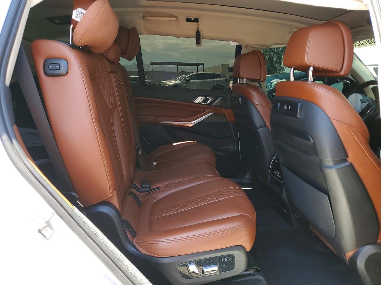 2022 BMW X7 xDrive40I - zdjęcie 10