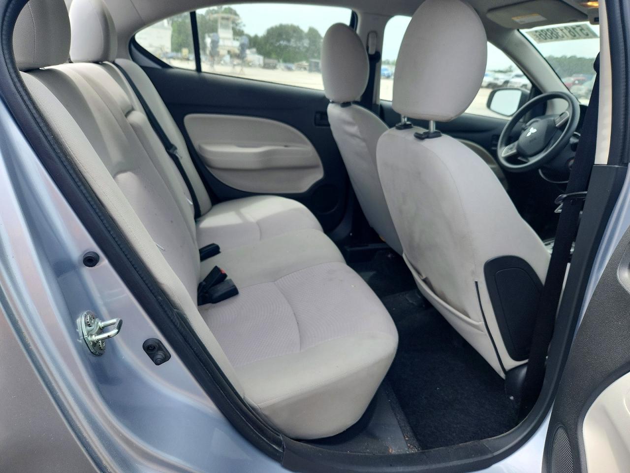2019 Mitsubishi Mirage - zdjęcie 10