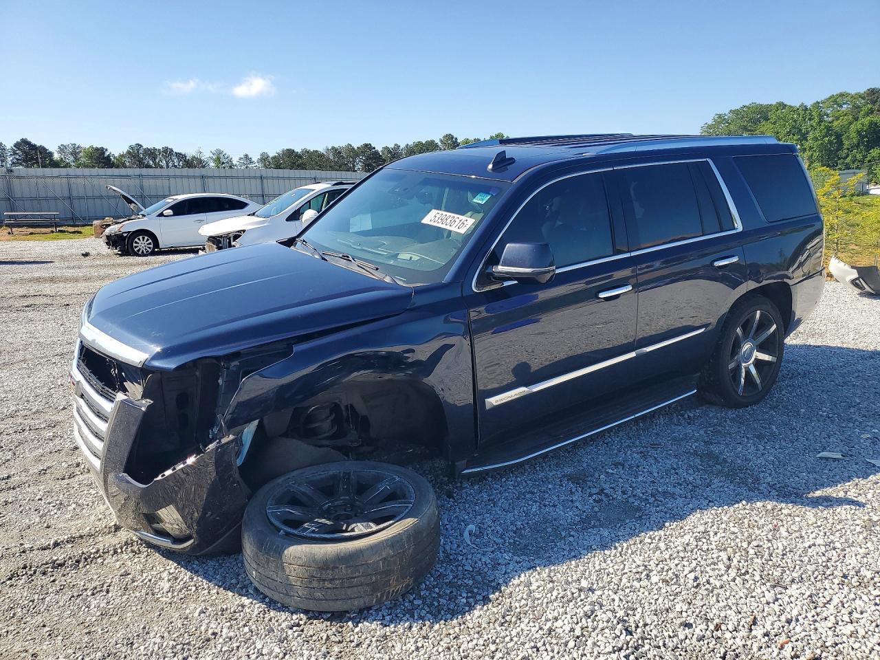 2017 Cadillac Escalade Luxury - zdjęcie główne