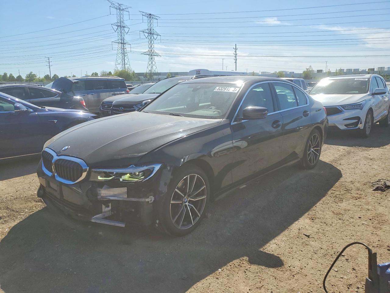 2021 BMW 330Xi - zdjęcie główne