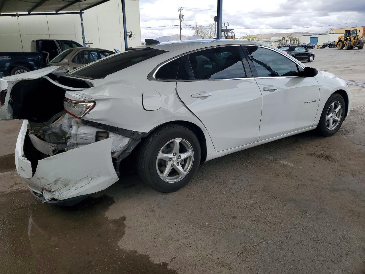 2018 Chevrolet Malibu Ls - zdjęcie 3