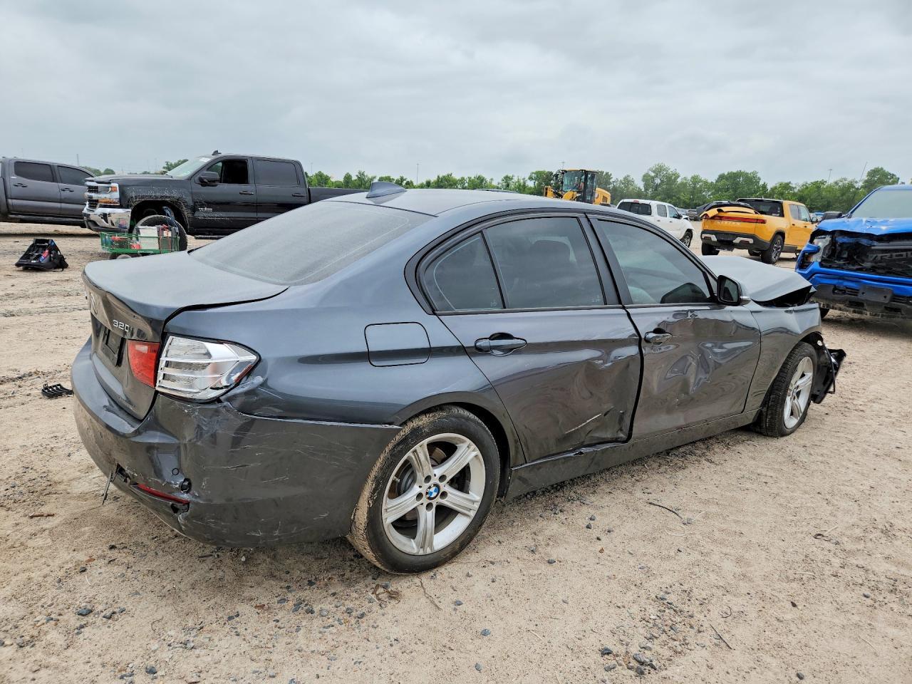2015 BMW 320 I xDrive - zdjęcie 3