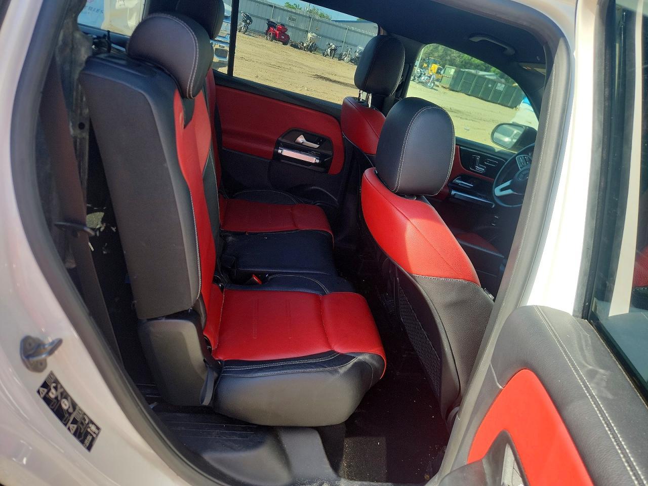 2021 Mercedes-Benz Glb 250 - zdjęcie 11