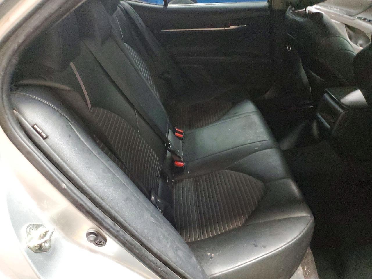 2018 Toyota Camry Se - zdjęcie 10