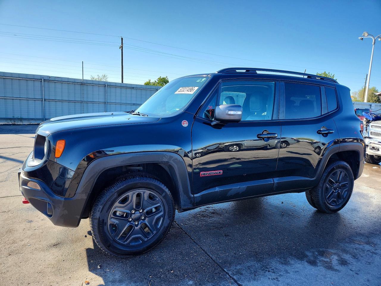 2018 Jeep Renegade Trailhawk - zdjęcie główne