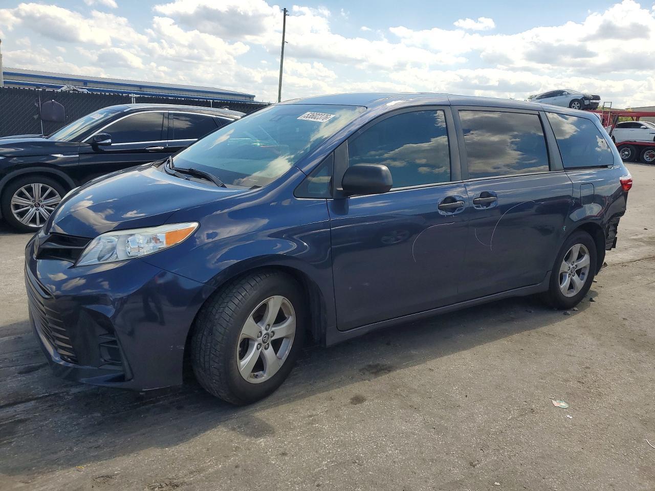 2019 Toyota Sienna L 7-Passenger - zdjęcie główne