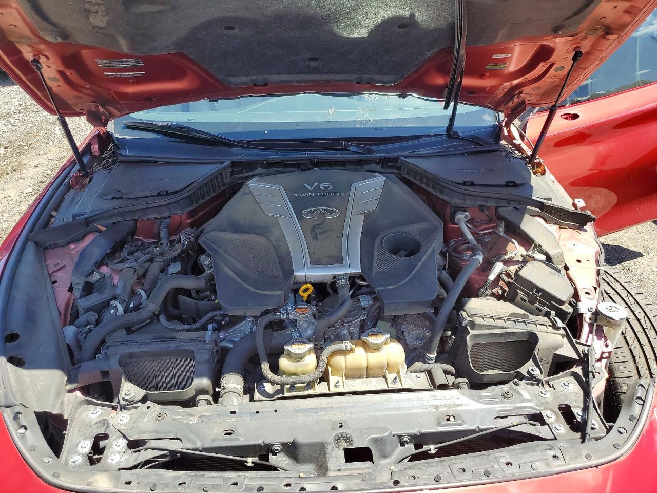2017 Infiniti Q60 Red Sport 400 - zdjęcie 11