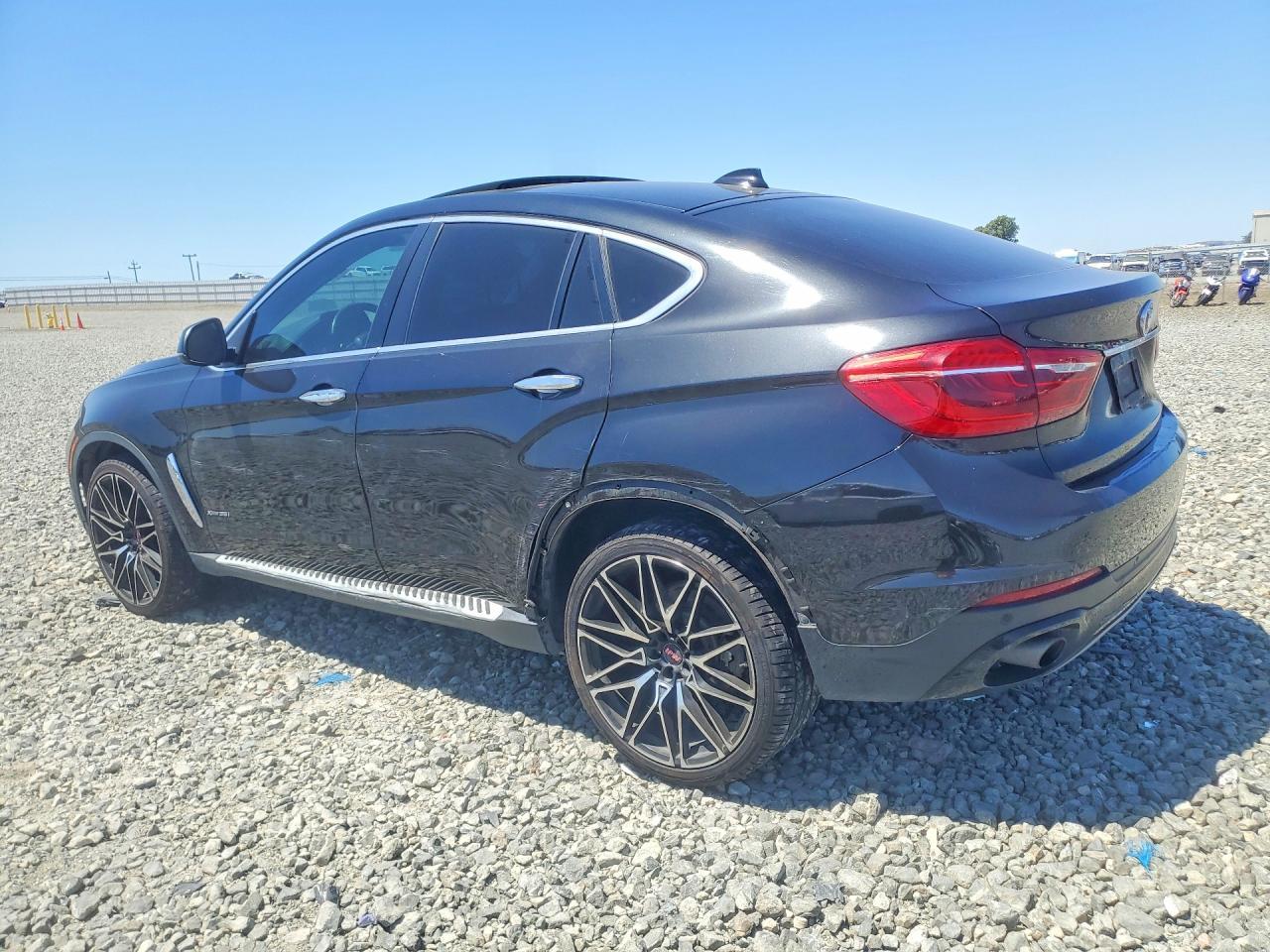 2016 BMW X6 xDrive35I - zdjęcie 2