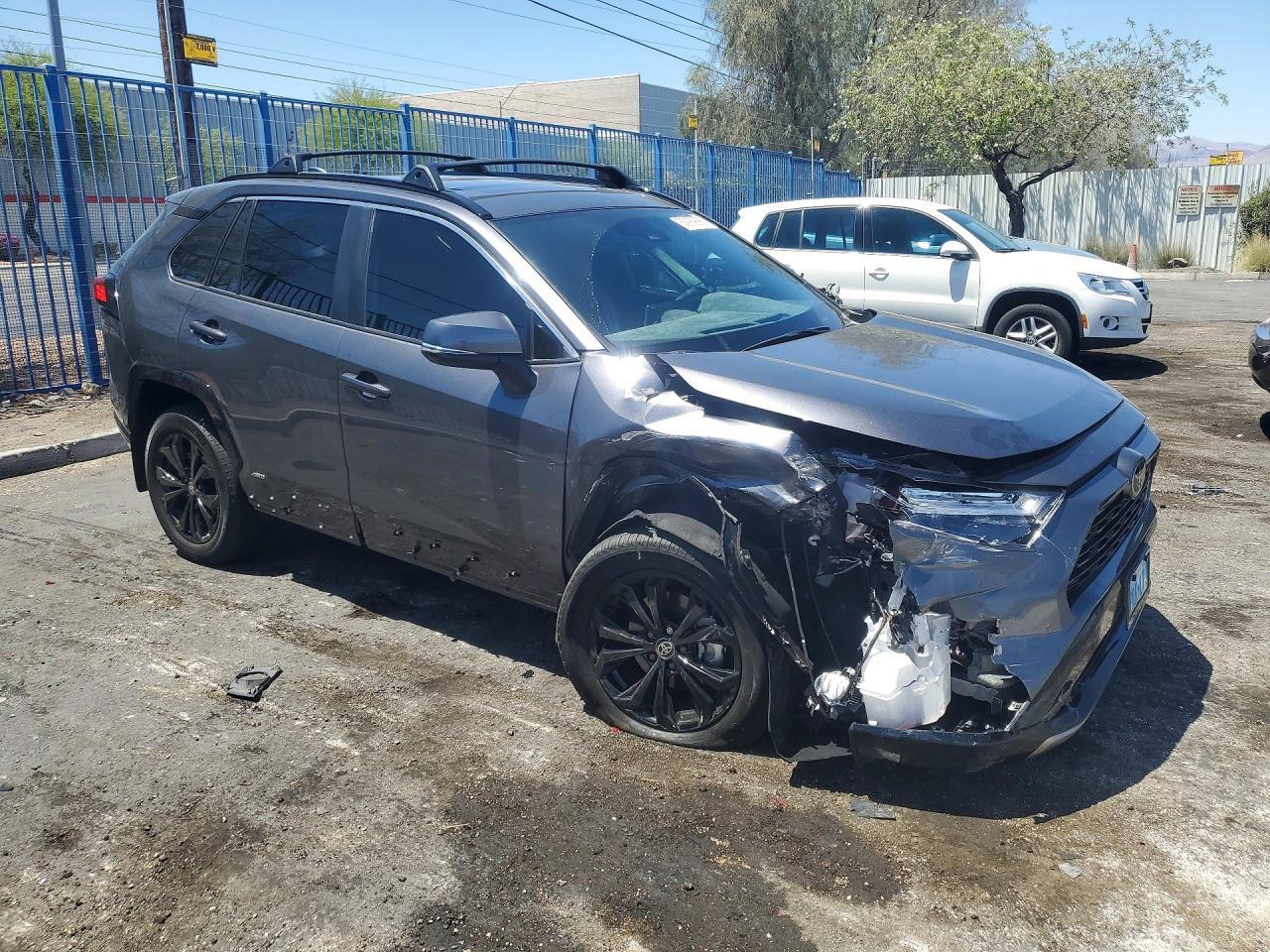 2025 Toyota Rav4 Se - zdjęcie 4
