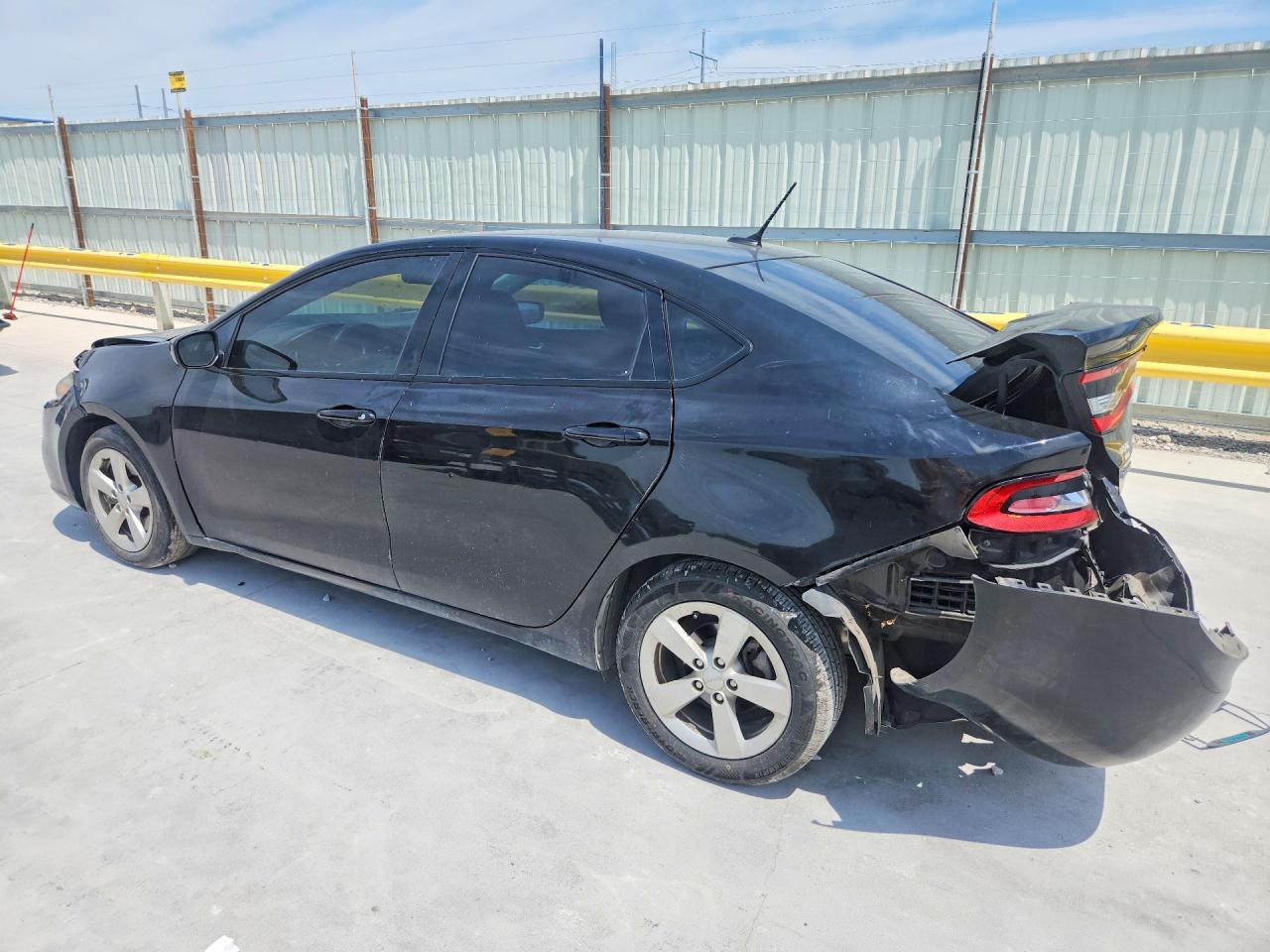 2015 Dodge Dart Sxt - zdjęcie 2