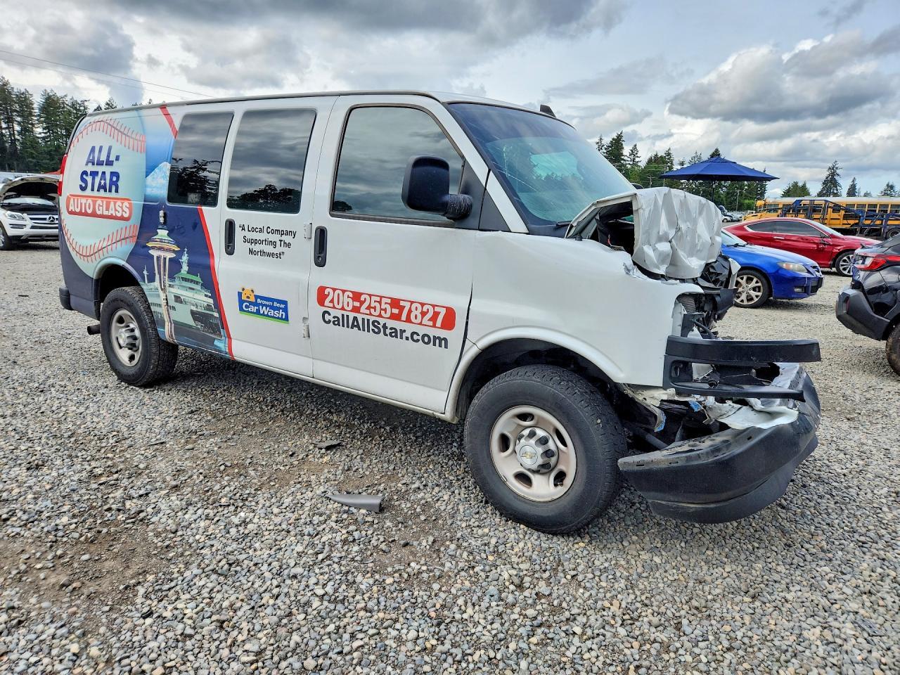 2021 Chevrolet Express G2500 - zdjęcie 4