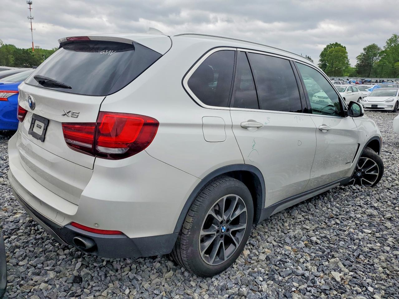 2017 BMW X5 xDrive35I - zdjęcie 3