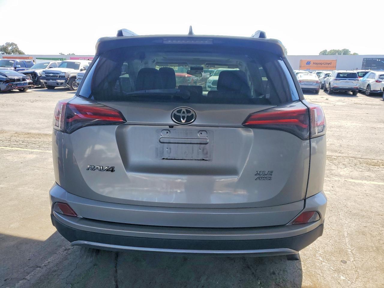2018 Toyota Rav4 Xle - zdjęcie 6