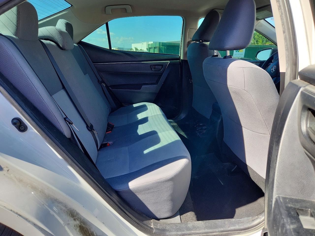 2015 Toyota Corolla L - zdjęcie 10