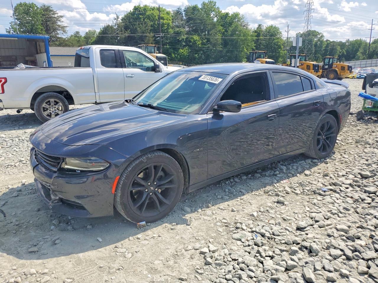 2017 Dodge Charger R - zdjęcie główne