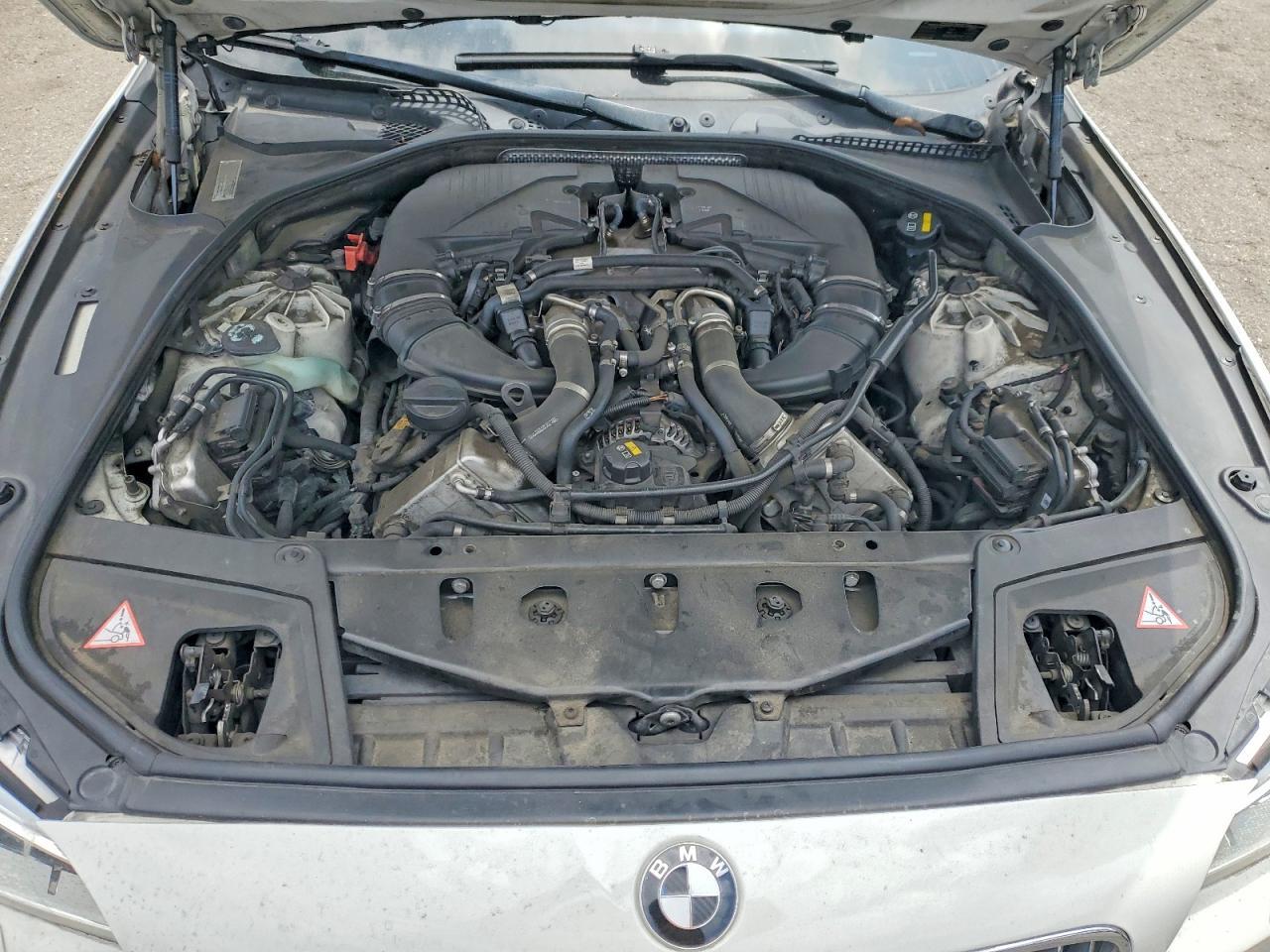2014 BMW 550 I - zdjęcie 11