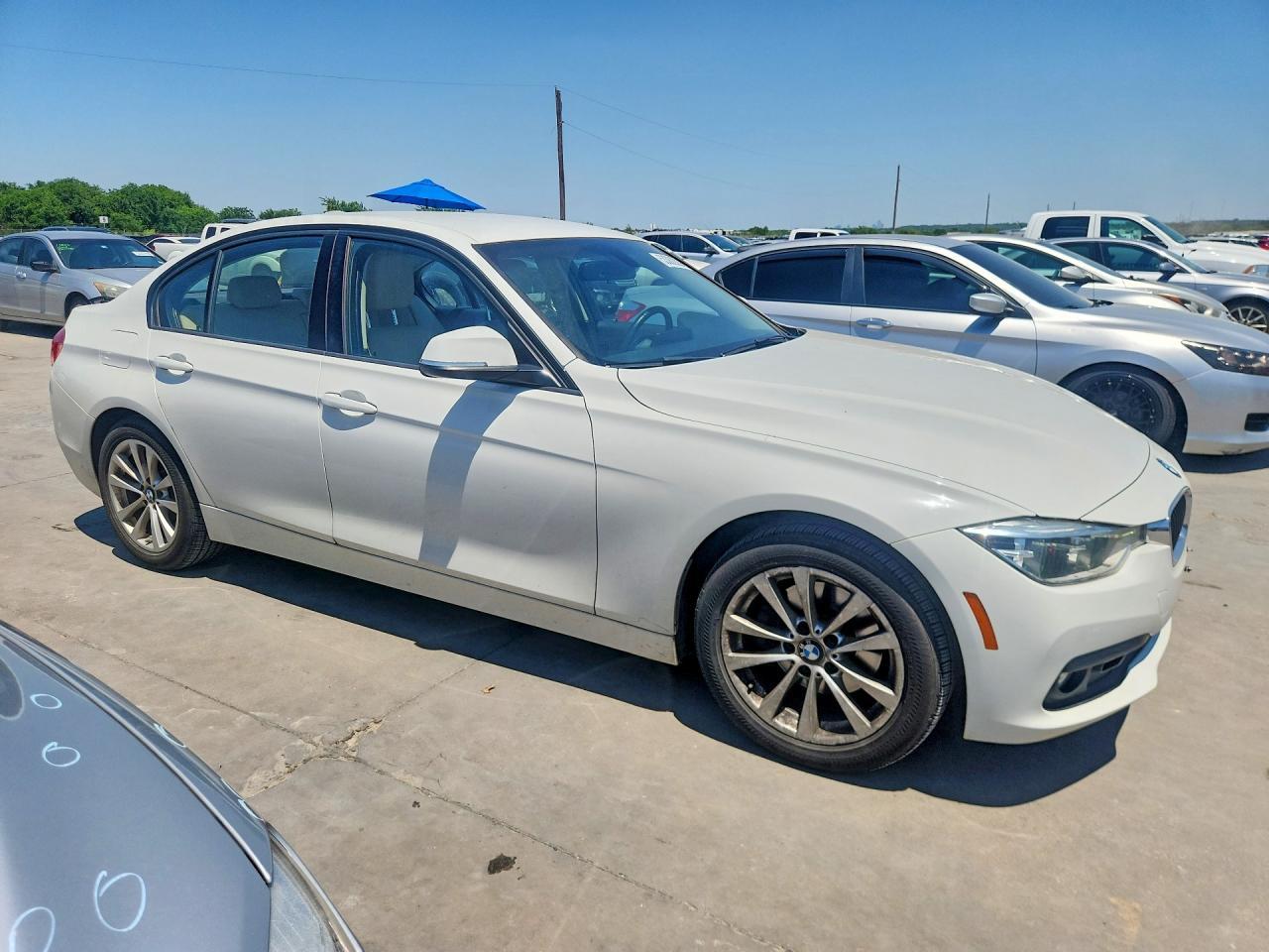 2018 BMW 320 I - zdjęcie 4