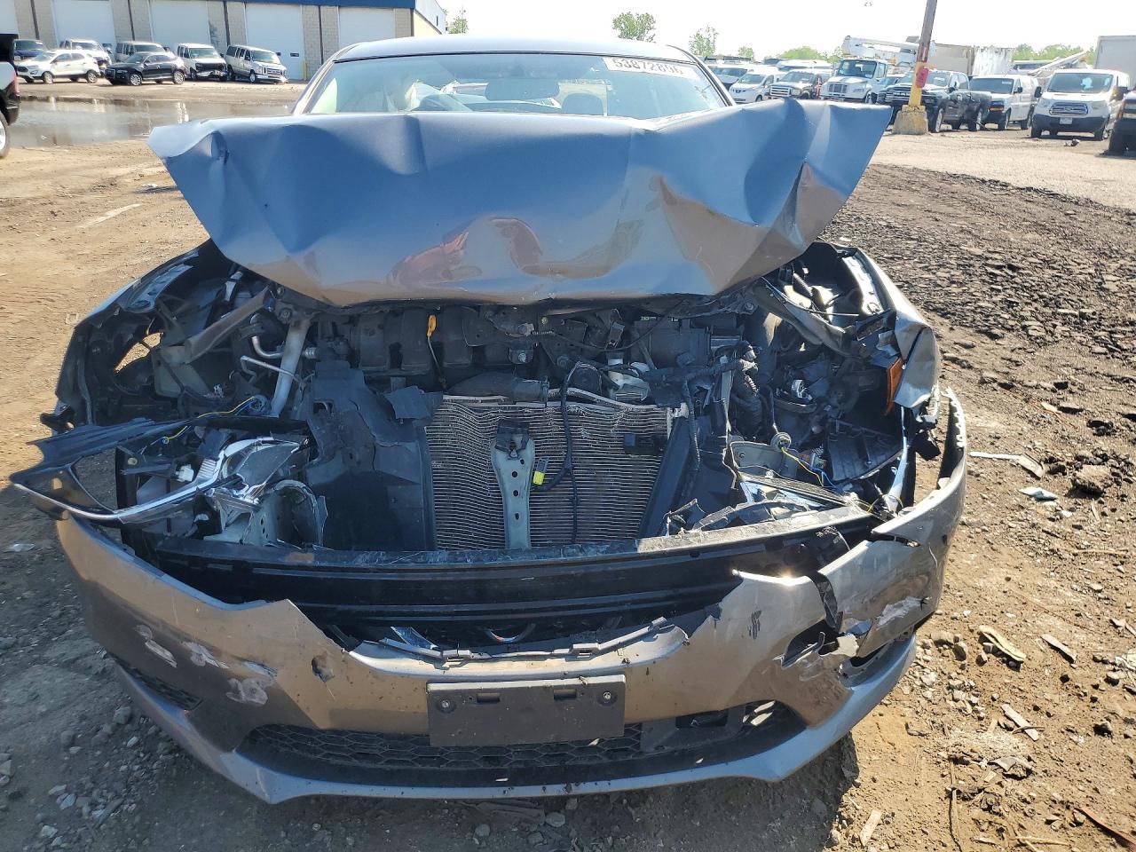 2019 Nissan Sentra S - zdjęcie 5