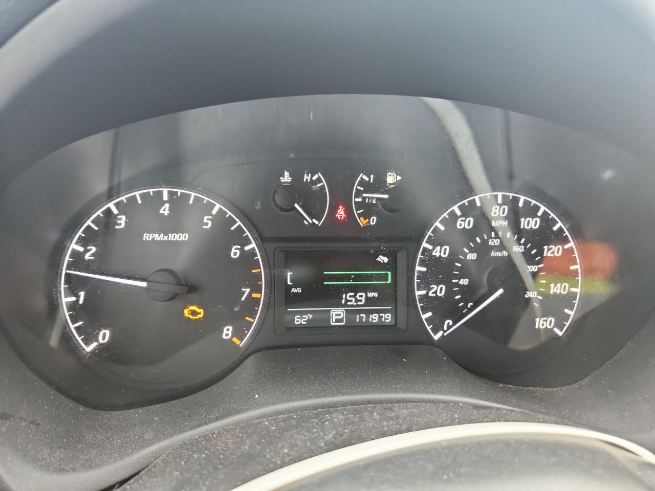 2015 Nissan Sentra S - zdjęcie 9