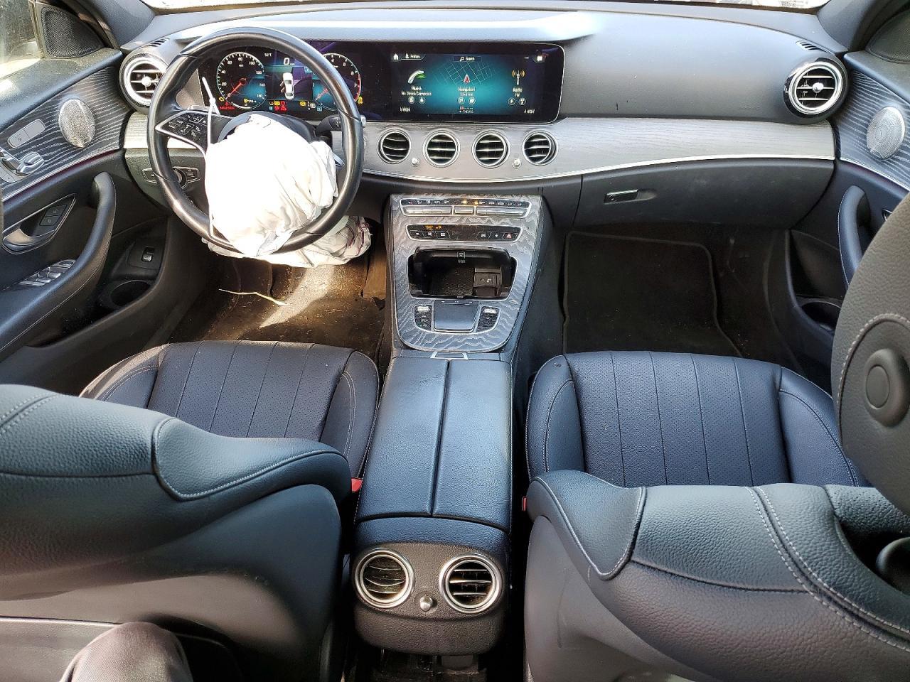 2022 Mercedes-Benz E 350 4Matic - zdjęcie 8