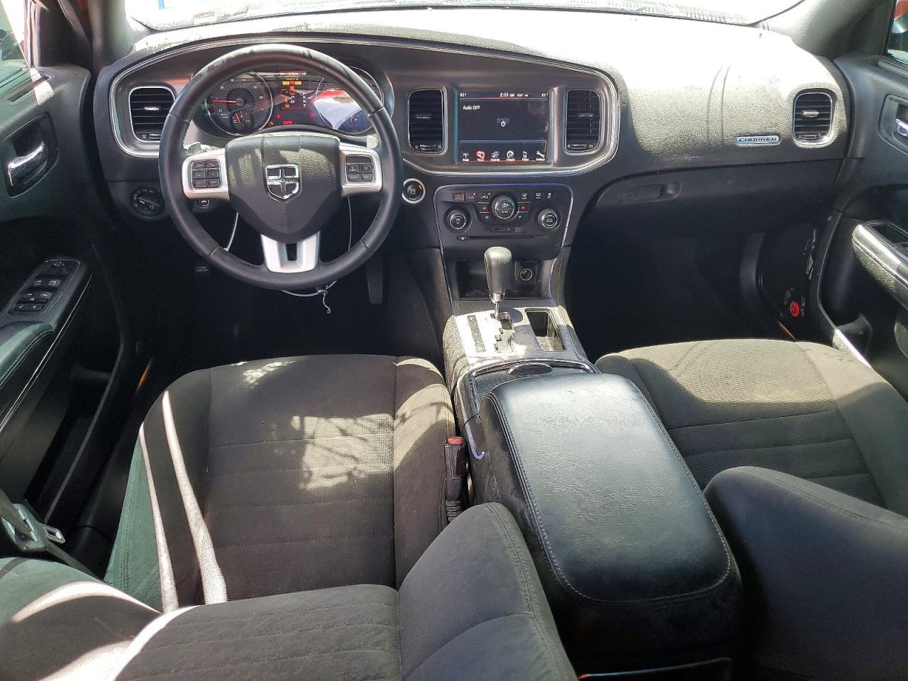 2014 Dodge Charger R - zdjęcie 8