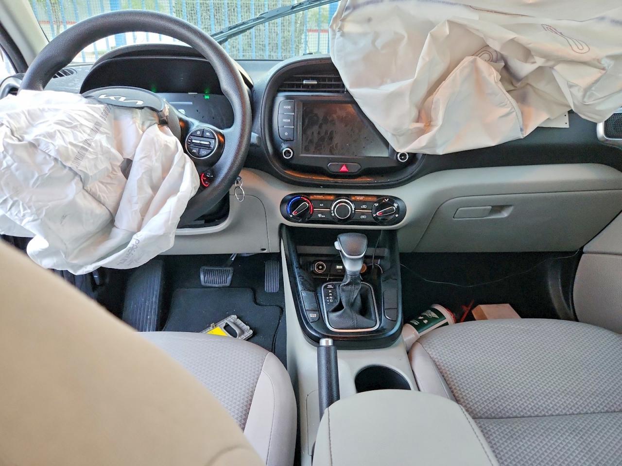 2025 Kia Soul Lx - zdjęcie 8