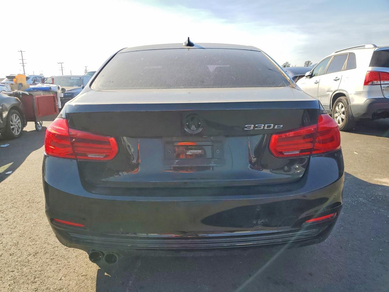 2018 BMW 330E - zdjęcie 6