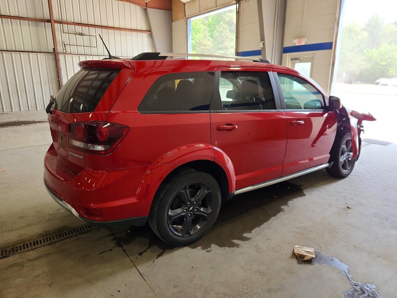 2020 Dodge Journey Crossroad - zdjęcie 3