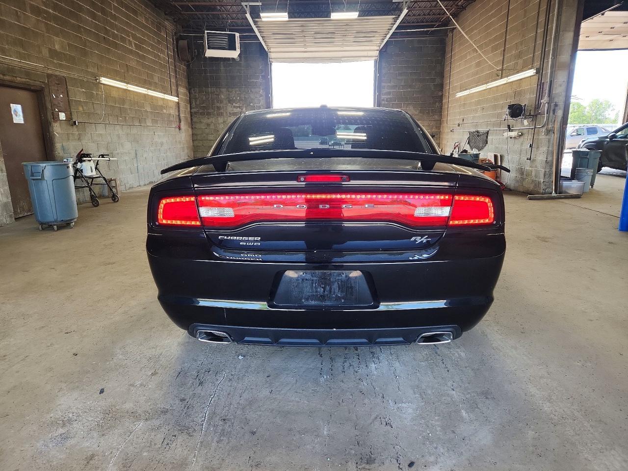 2013 Dodge Charger R - zdjęcie 6