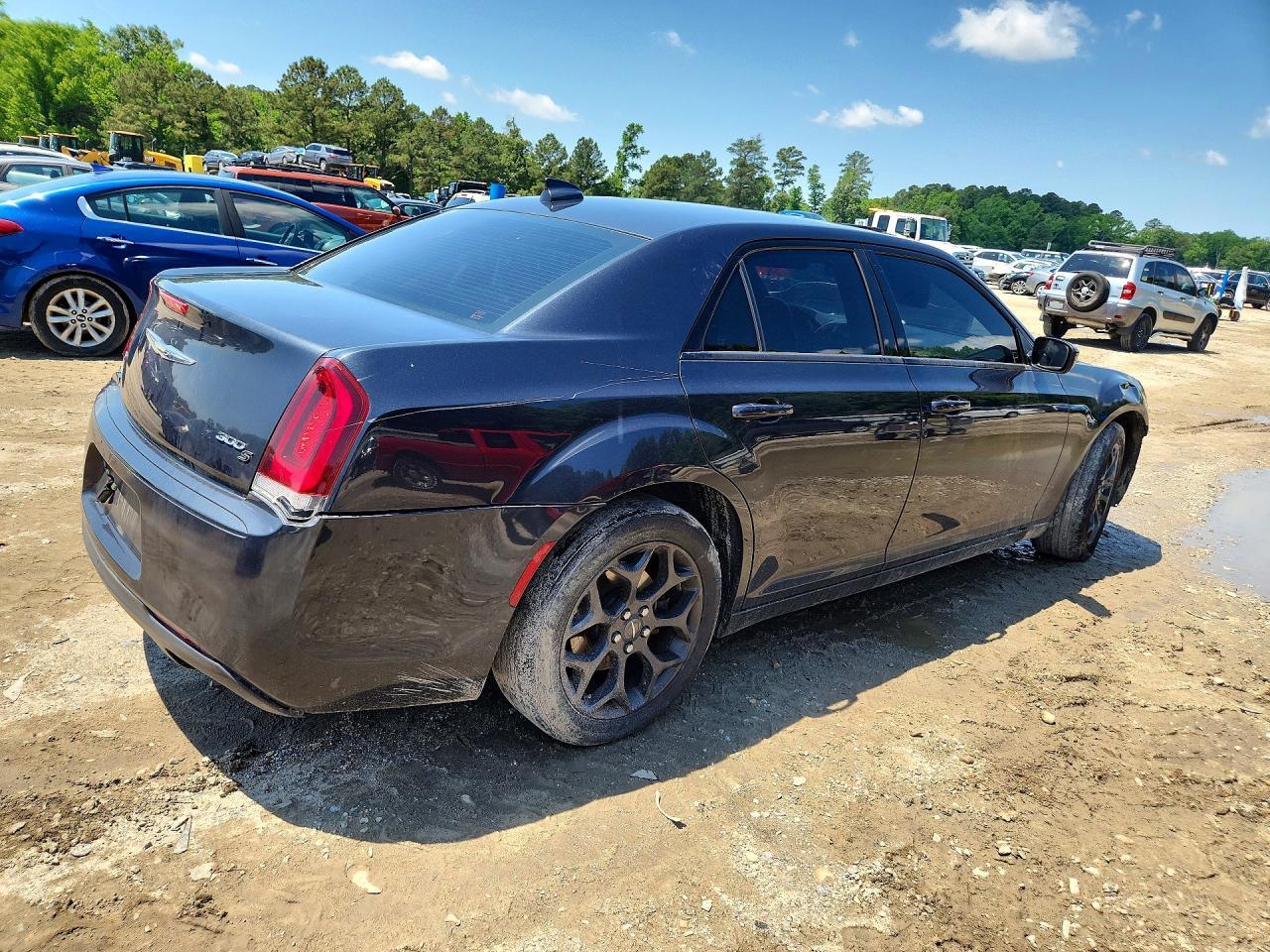 2019 Chrysler 300 S - zdjęcie 3