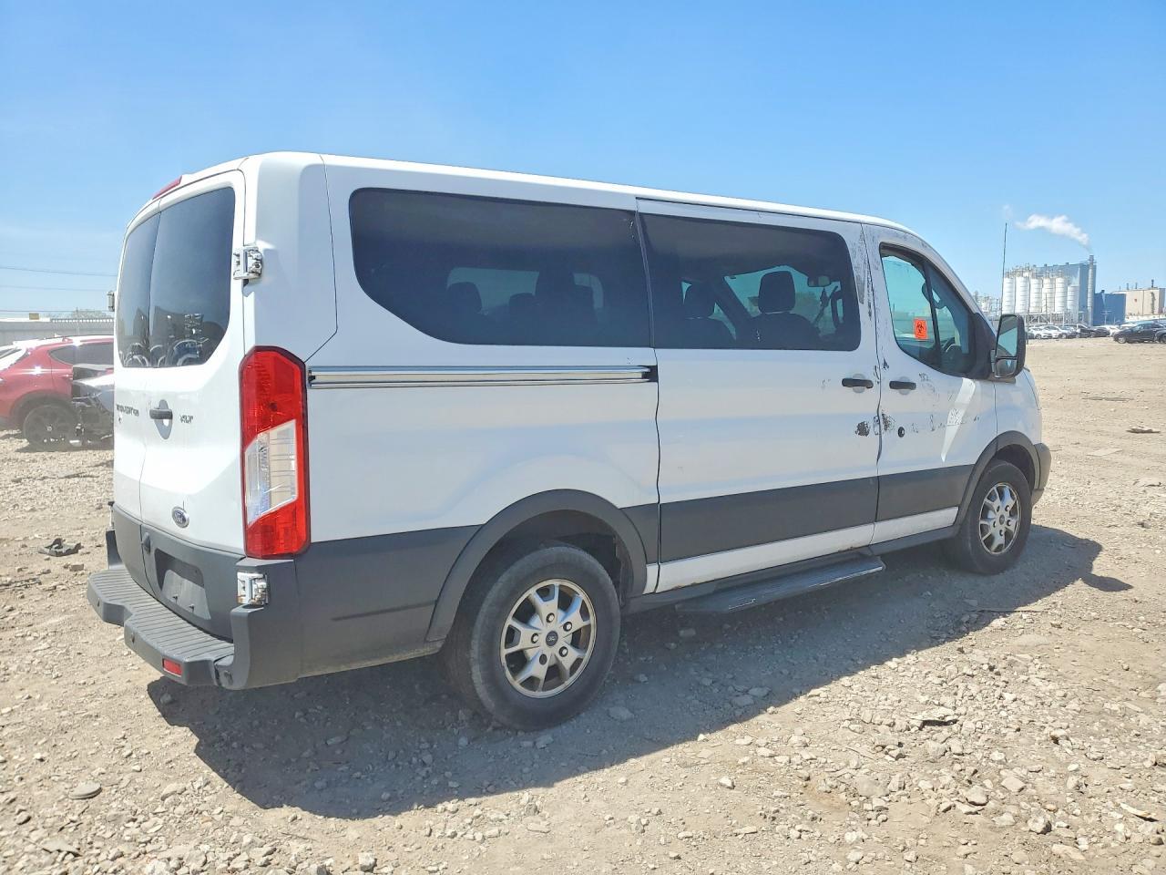2015 Ford Transit T-150 - zdjęcie 3