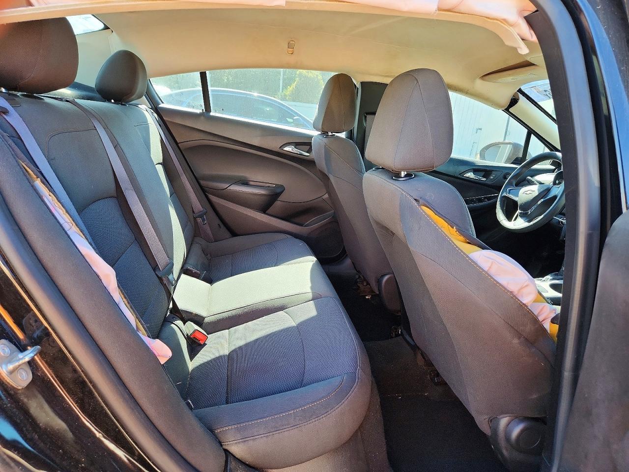 2017 Chevrolet Cruze Ls - zdjęcie 10