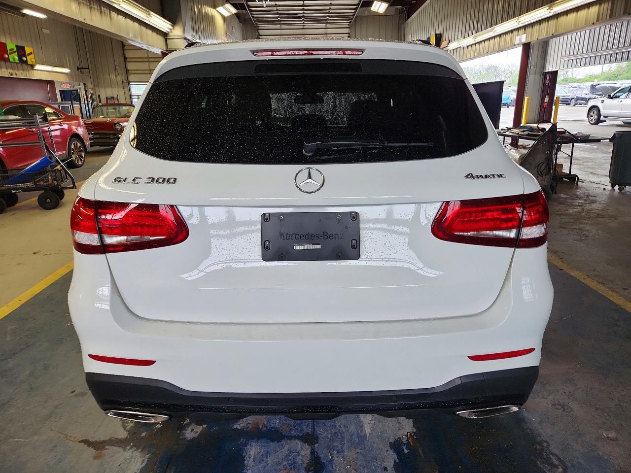 2017 Mercedes-Benz Glc 300 4Matic - zdjęcie 6