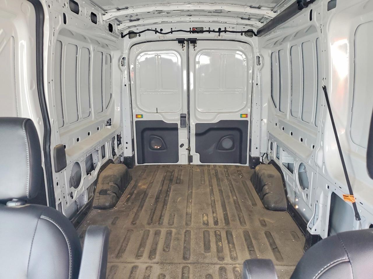 2023 Ford Transit T-250 - zdjęcie 10