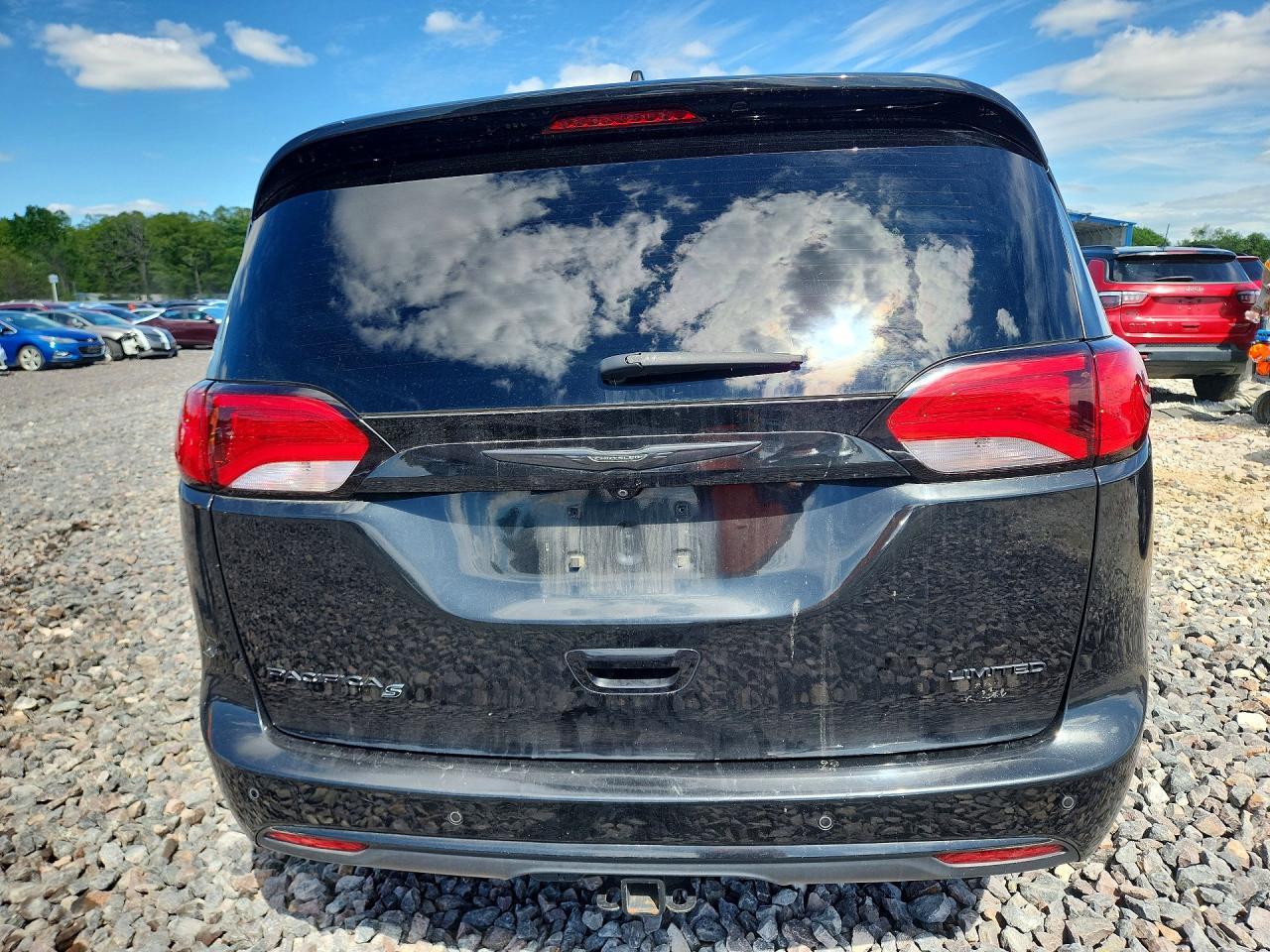 2018 Chrysler Pacifica Limited - zdjęcie 6