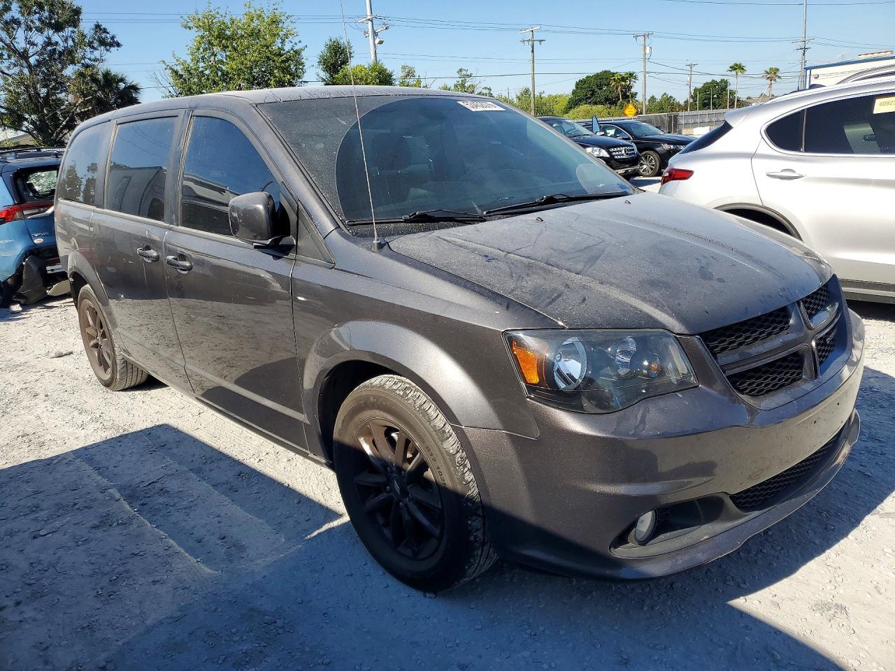 2020 Dodge Grand Caravan Gt - zdjęcie 4