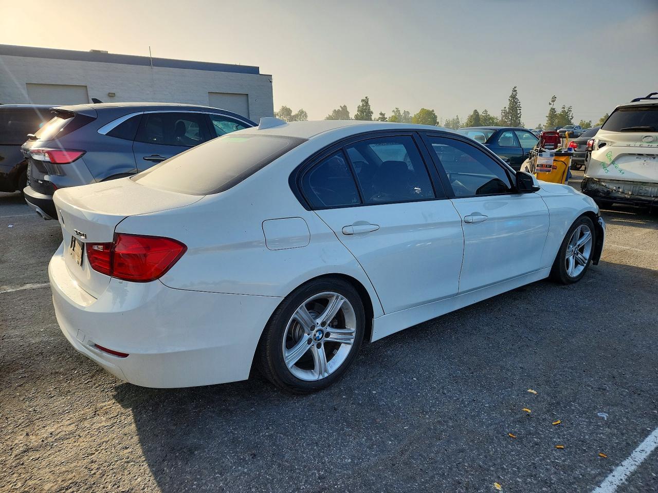 BMW Seria 3 - zdjęcie 3