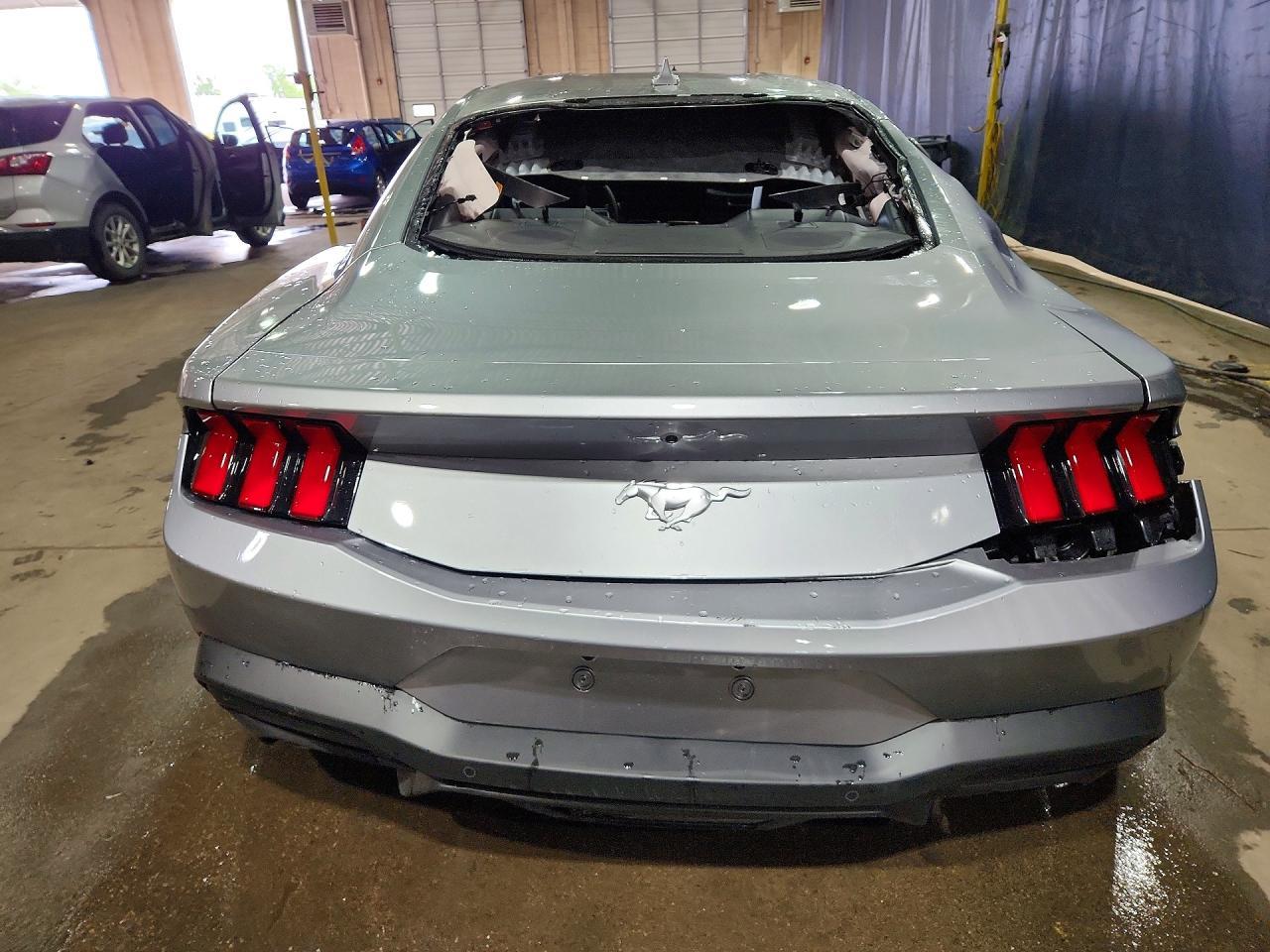 2026 Ford Mustang - zdjęcie 6